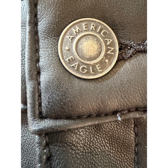 American Eagle Black Faux Leather Super Stretch Shorts High Waisted Size 8 NWT - Picture 2 of 10